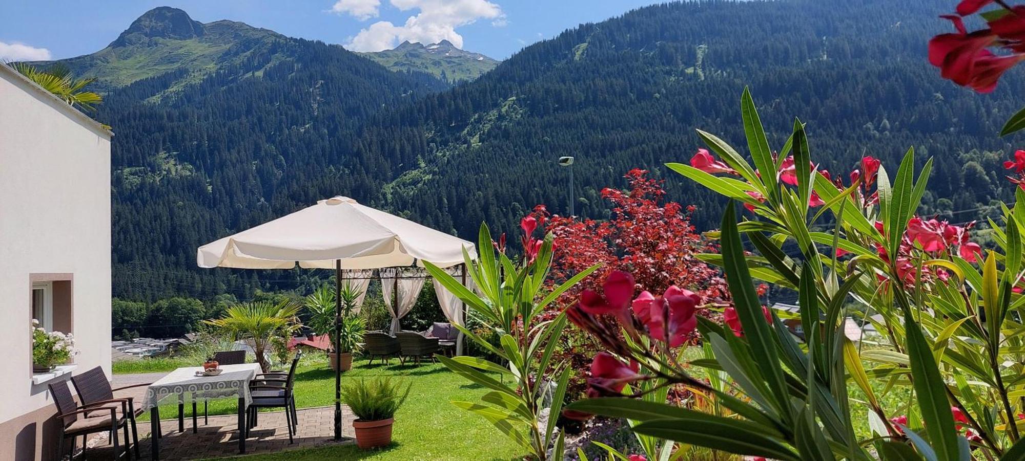 Haus Adrian Apartment Wald am Arlberg Luaran gambar