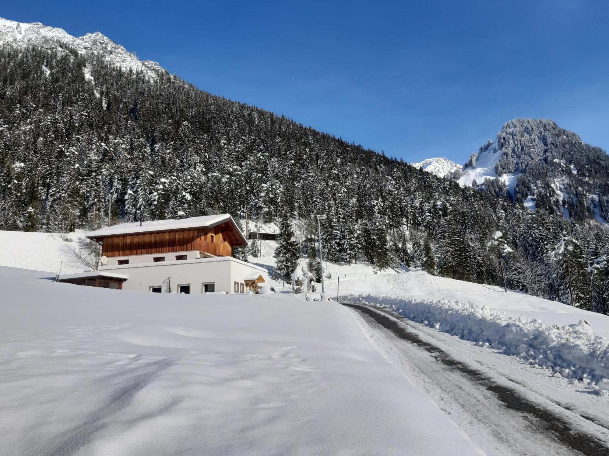 Haus Adrian Apartment Wald am Arlberg Luaran gambar